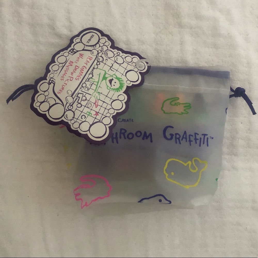 NWT Bathtub Crayons